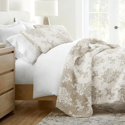 Distressed Bouquet Quilted Coverlet Set 3-Piece — Reversible Coverlet + 2 Pillow Shams, Lightweight Floral Bedding