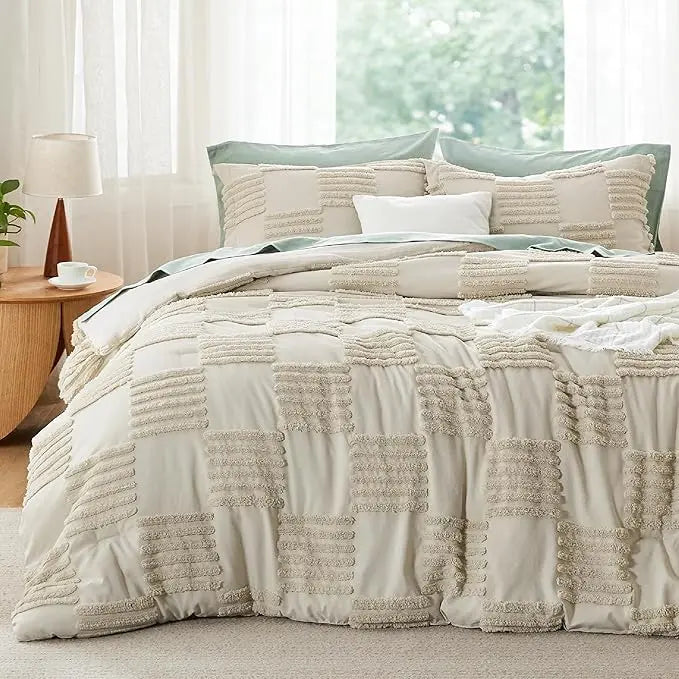 Ultra-Soft Bohemian Quilted Comforter Set – 3-Piece Breathable Bedding with 2 Matching Pillowcases