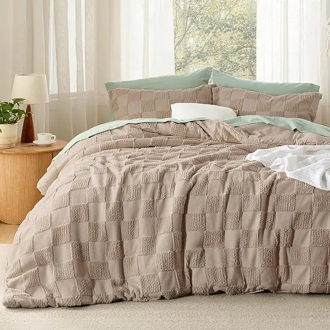 Ultra-Soft Bohemian Quilted Comforter Set – 3-Piece Breathable Bedding with 2 Matching Pillowcases