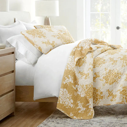 Distressed Bouquet Quilted Coverlet Set 3-Piece — Reversible Coverlet + 2 Pillow Shams, Lightweight Floral Bedding