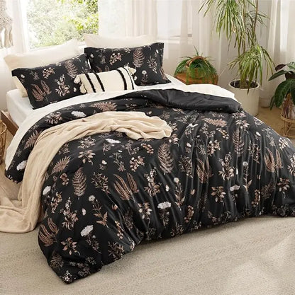 Soft Floral Reversible Comforter Set 3-Piece — Cute Botanical Flowers Bed Set with 2 Pillow Shams, Cozy Home Gift